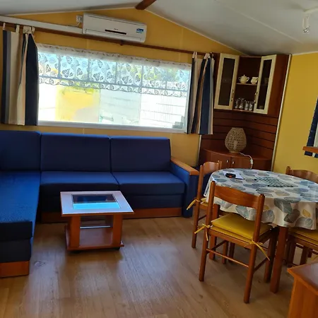 Chalet Mobil 4p Proche Du Futuroscope Neuville-du-Poitou