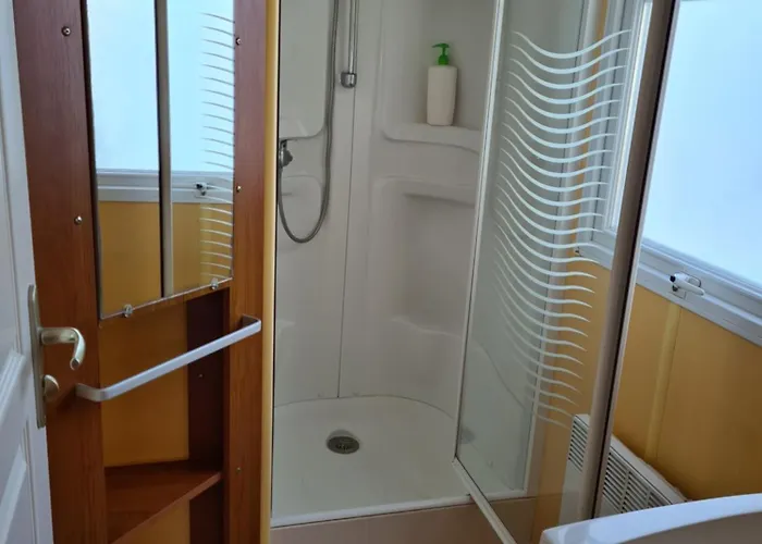 Mobil 4p Proche Du Futuroscope * Neuville-du-Poitou