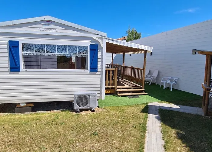 Mobil 4p Proche Du Futuroscope *